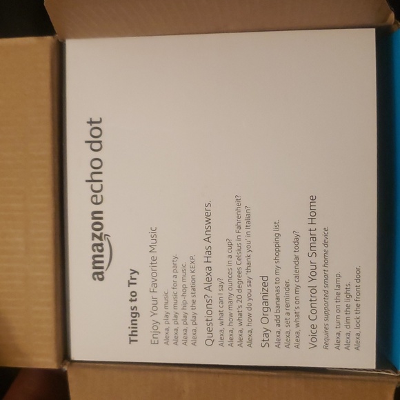 Amazon Echo Dot - Picture 5 of 9